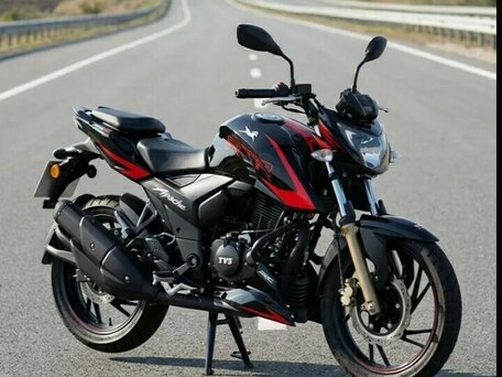 2024 TVS Apache, красный, 215000 рублей, вид 2