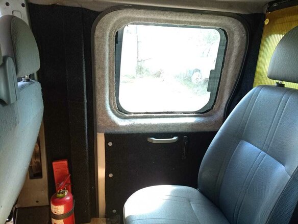 2010 Ford Transit, бежевый, 600000 рублей - вид 4