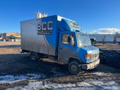 1999 Mercedes-Benz Vario, голубой, 1200000 рублей, вид 1