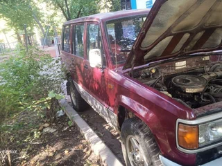 1987 Isuzu Trooper I, красный, 200000 рублей, вид 5