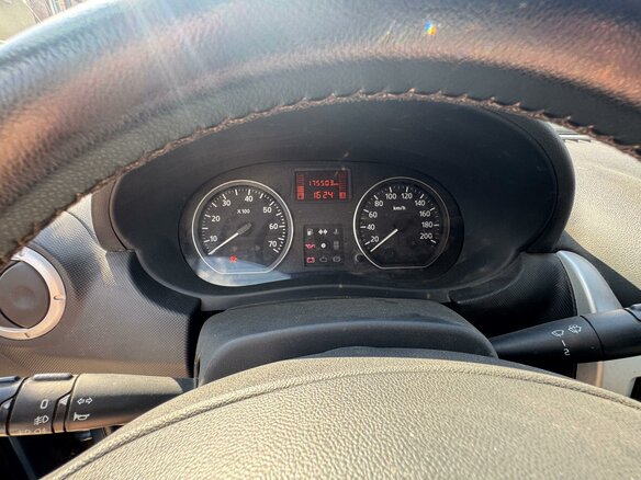 2013 Renault Sandero I, синий, 620000 рублей - вид 9