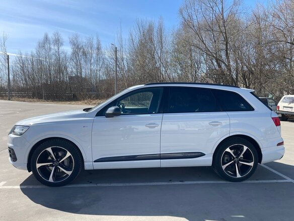 2017 Audi Q7 II (4M), белый, 4800000 рублей - вид 9