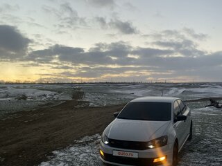 2018 Volkswagen Polo V Рестайлинг, белый, 1100000 рублей, вид 3