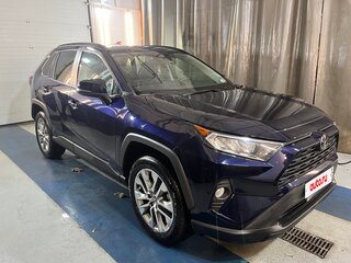 2021 Toyota RAV4 V (XA50), синий, 3600000 рублей, вид 3