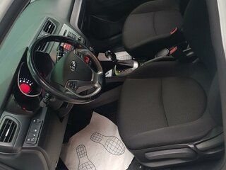 2016 Kia Rio III Рестайлинг, белый, 1200000 рублей, вид 5