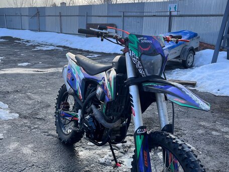2021 FX moto X7 (CB 250), пурпурный, 135000 рублей, вид 2