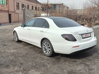 2016 Mercedes-Benz E-Класс 200 V (W213, S213, C238), белый, 2700000 рублей, вид 1
