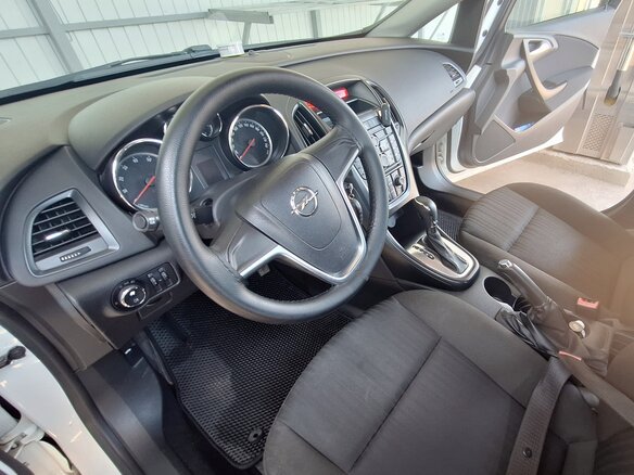 2012 Opel Astra J, белый, 830000 рублей - вид 5