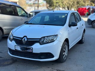 2017 Renault Logan II, белый, 450000 рублей, вид 1
