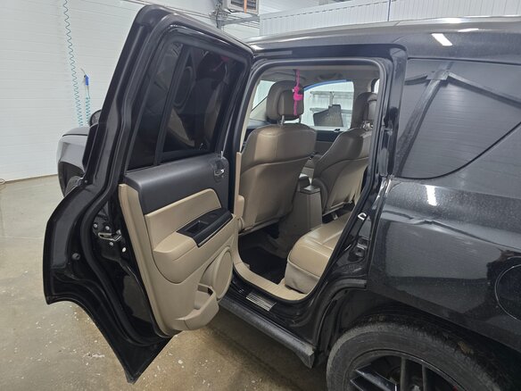2012 Jeep Compass I Рестайлинг, чёрный, 1500000 рублей - вид 23
