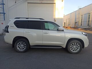 2015 Toyota Land Cruiser Prado 150 Series Рестайлинг 1, белый, 3950000 рублей, вид 2
