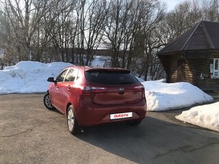 2014 Kia Rio 6-speed III, красный, 1150000 рублей, вид 5