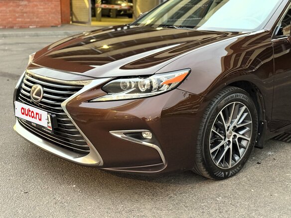 2015 Lexus ES 250 VI Рестайлинг, коричневый, 2650000 рублей - вид 8
