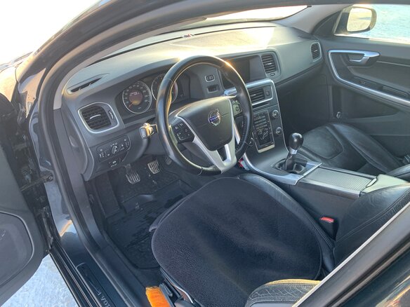2011 Volvo V60 I, серый, 1200000 рублей - вид 6