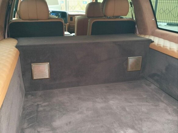 1995 GMC Yukon I (GMT400), чёрный, 4580000 рублей - вид 14