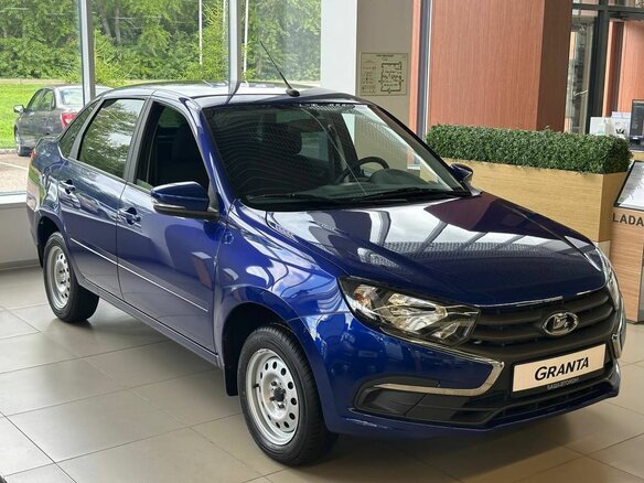 2026 Lada (ВАЗ) Granta I Рестайлинг, синий, 1088000 рублей - вид 3