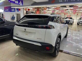 2022 Peugeot 2008 II, белый, 1713700 рублей, вид 3