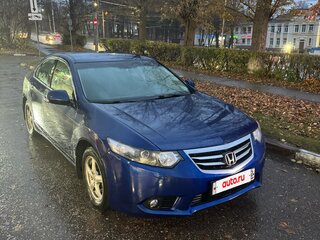 2011 Honda Accord VIII Рестайлинг, синий, 900000 рублей, вид 4