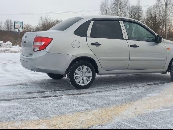 2016 Lada (ВАЗ) Granta I, серый, 370000 рублей - вид 7