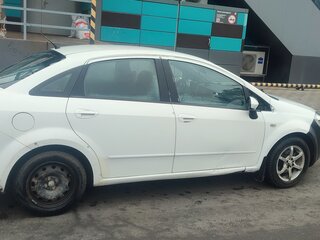 2011 Fiat Linea, белый, 500000 рублей, вид 4