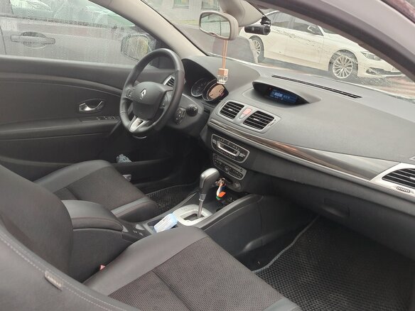 2010 Renault Megane III, белый, 900000 рублей - вид 6