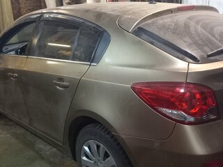 2013 Chevrolet Cruze I Рестайлинг, бежевый, 860000 рублей, вид 3