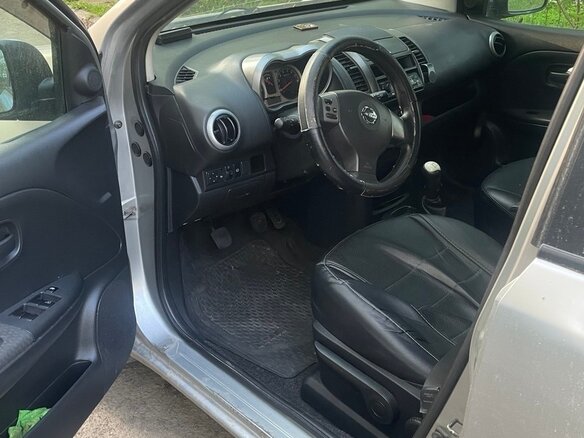 2007 Nissan Note I, серебристый, 320000 рублей - вид 9