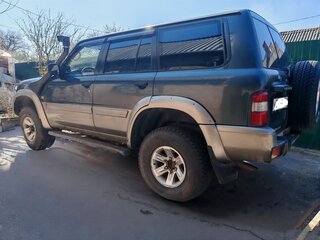 2000 Nissan Patrol V (Y61), зелёный, 1490000 рублей, вид 5