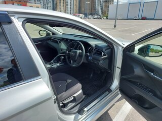 2018 Toyota Camry Japan Market VIII (XV70), серый, 2700000 рублей, вид 4