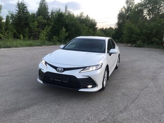 2021 Toyota Camry VIII (XV70) Рестайлинг, белый, 2650000 рублей, вид 5