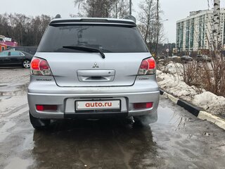 2004 Mitsubishi Outlander I, серебристый, 700000 рублей, вид 4