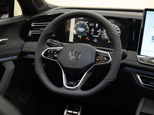 2026 Volkswagen Tiguan L Pro III (China Market), чёрный - вид 12
