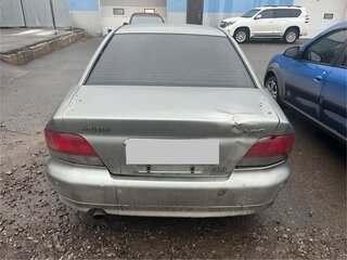 1998 Mitsubishi Galant VIII, серый, 190000 рублей, вид 4