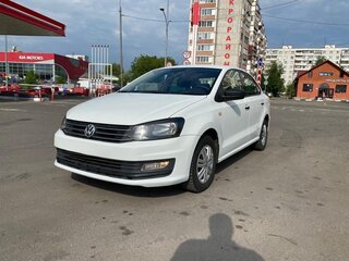 2017 Volkswagen Polo V Рестайлинг, белый, 550000 рублей, вид 3