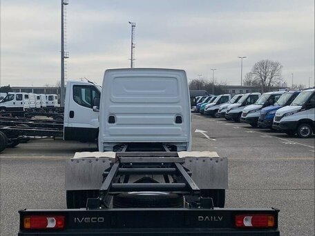 2026 Iveco Daily, белый, 9800000 рублей, вид 4