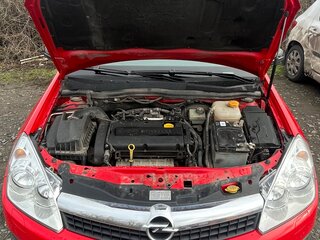2008 Opel Astra GTC H Рестайлинг, красный, 695000 рублей, вид 4