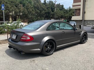 2003 Mercedes-Benz CLK-Класс 500 II (W209), чёрный, 1200000 рублей, вид 2