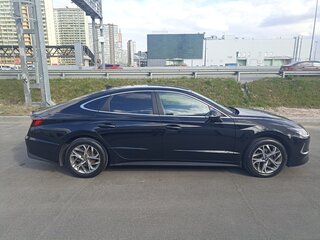 2020 Hyundai Sonata VIII (DN8), чёрный, 1700000 рублей, вид 4