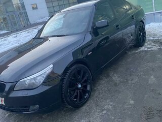 2007 BMW 5 серии 530xi V (E60/E61) Рестайлинг, чёрный, 990000 рублей, вид 1