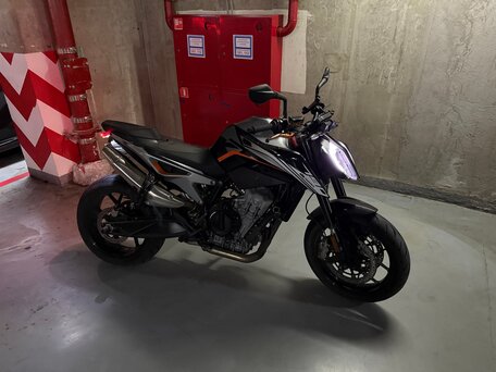 2018 KTM 790 Duke, оранжевый, 690000 рублей, вид 4