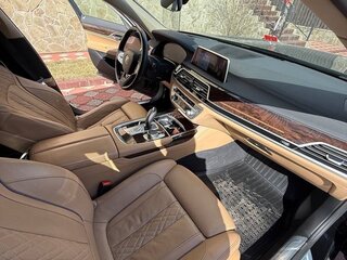 2019 BMW 7 серии Long 740Li xDrive VI (G11/G12) Рестайлинг, чёрный, 3700000 рублей, вид 5
