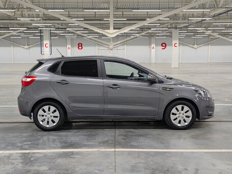 2014 Kia Rio III, серый, 775000 рублей, вид 4