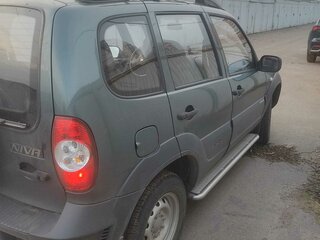 2011 Chevrolet Niva I Рестайлинг, зелёный, 800000 рублей, вид 4