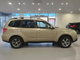 2009 Subaru Forester III, золотистый, 910000 рублей, вид 4