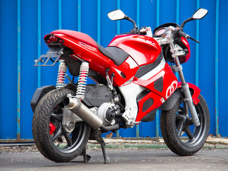 2001 Gilera DNA, красный, 189900 рублей, вид 4