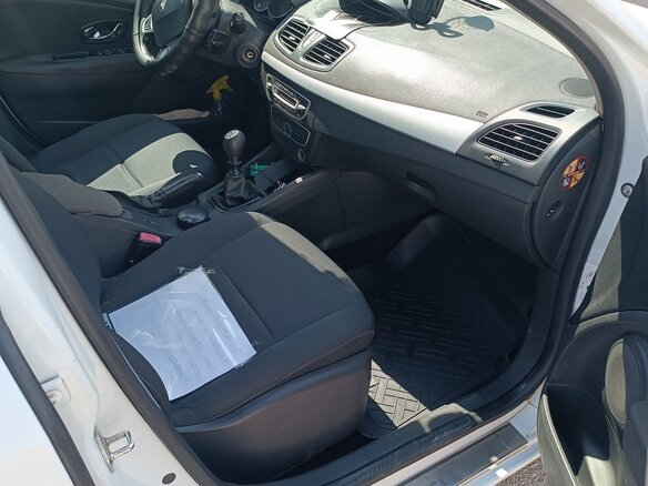 2012 Renault Fluence I, белый, 820000 рублей - вид 5