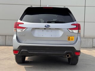2022 Subaru Forester V Рестайлинг, серебристый, 2920000 рублей, вид 5