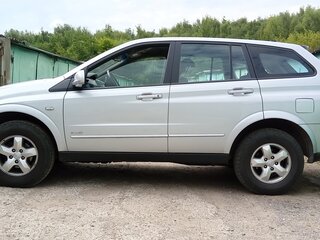 2010 SsangYong Kyron I Рестайлинг, серебристый, 3000000 рублей, вид 4