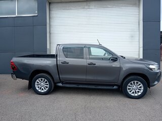 2019 Toyota Hilux VIII, серый, 4400000 рублей, вид 2