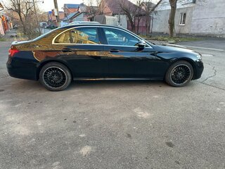 2021 Mercedes-Benz E-Класс 200 V (W213, S213, C238) Рестайлинг, чёрный, 4950000 рублей, вид 4
